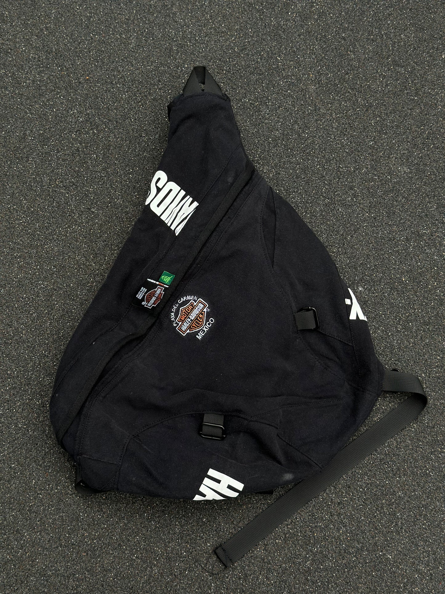 Remake sling bag