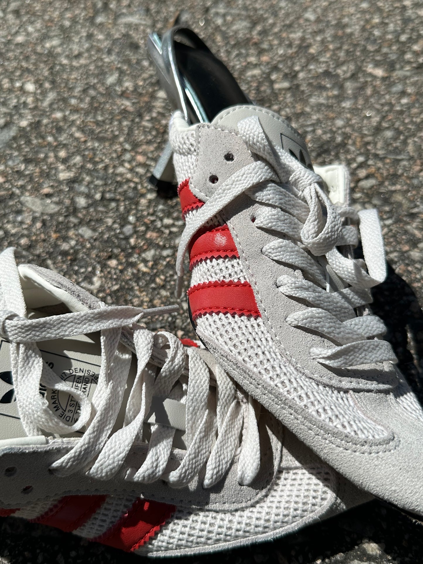 Adidas high heel (紅