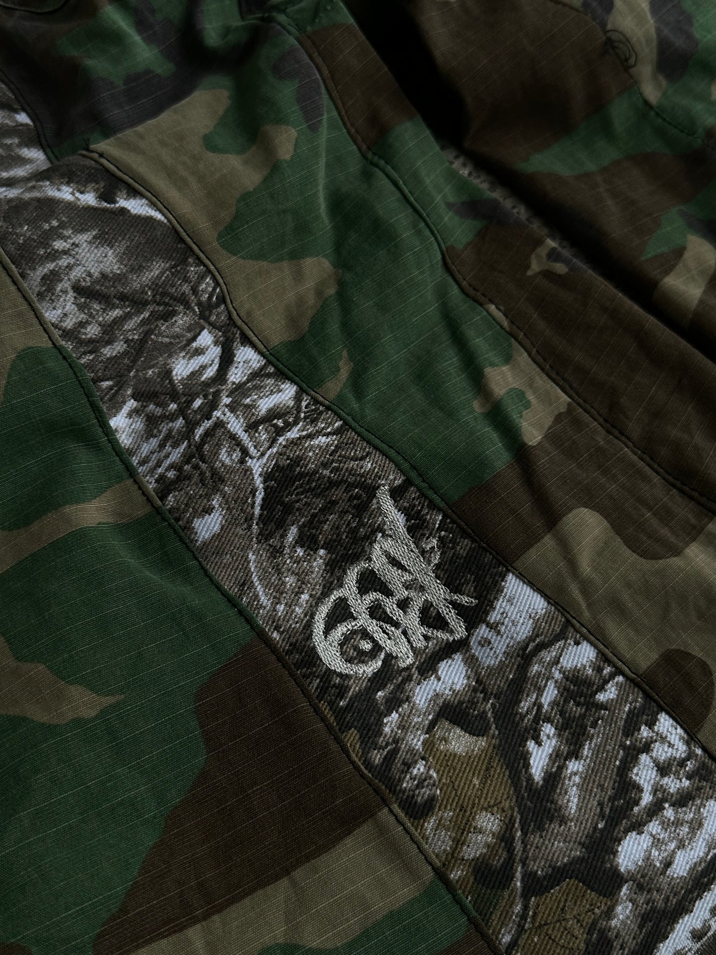 Fireman clips camo jorts