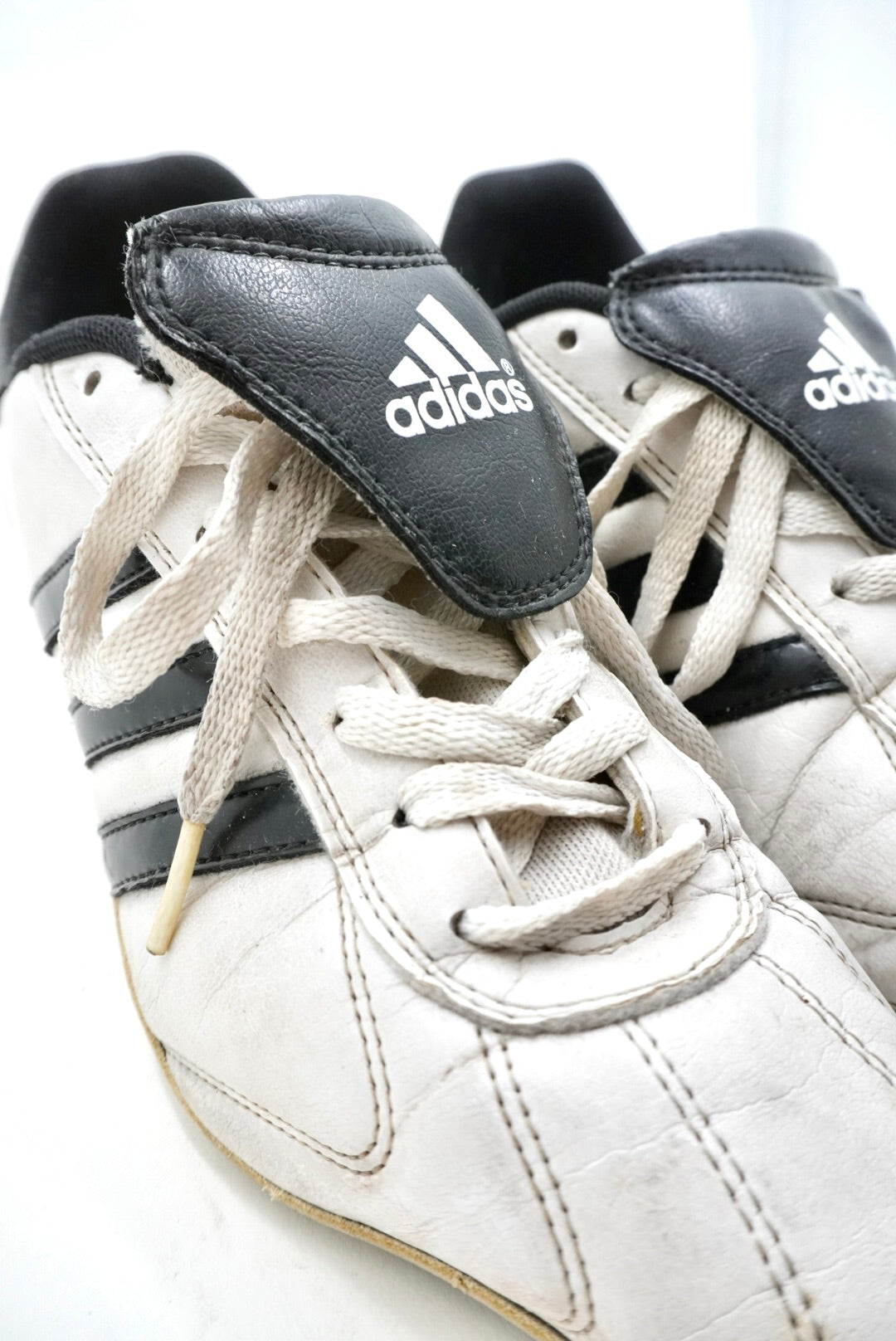 Adidas sneaker heels (white)
