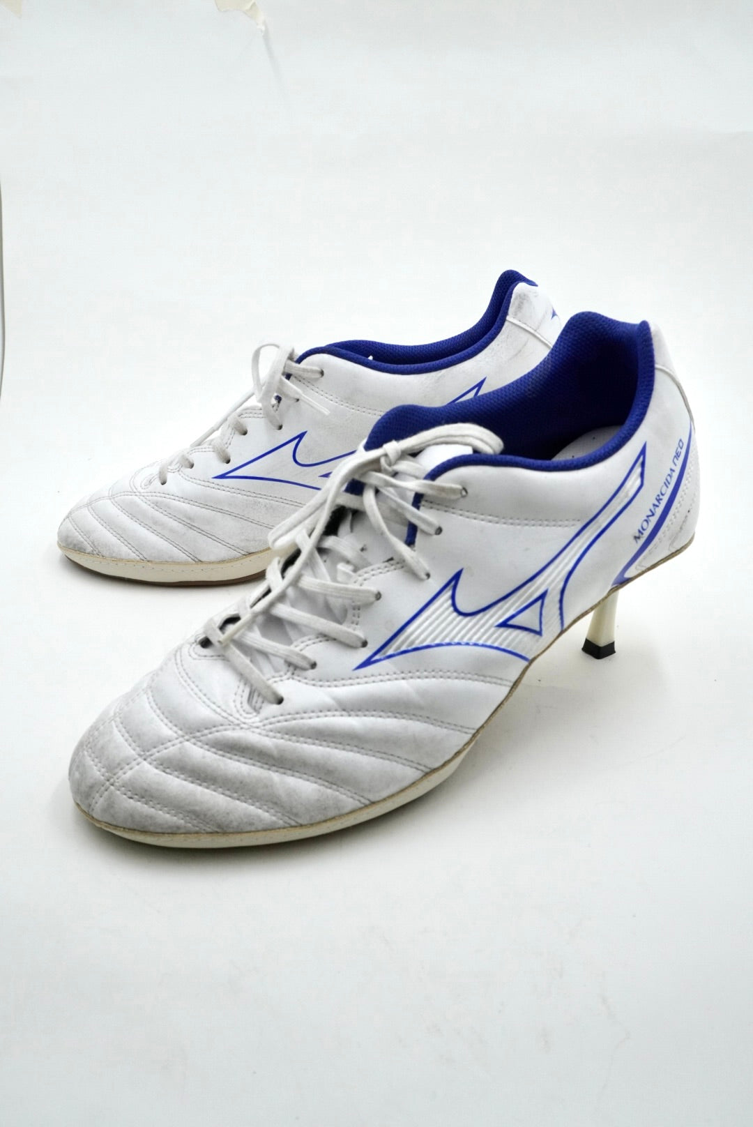 Mizuno sneaker heels(white