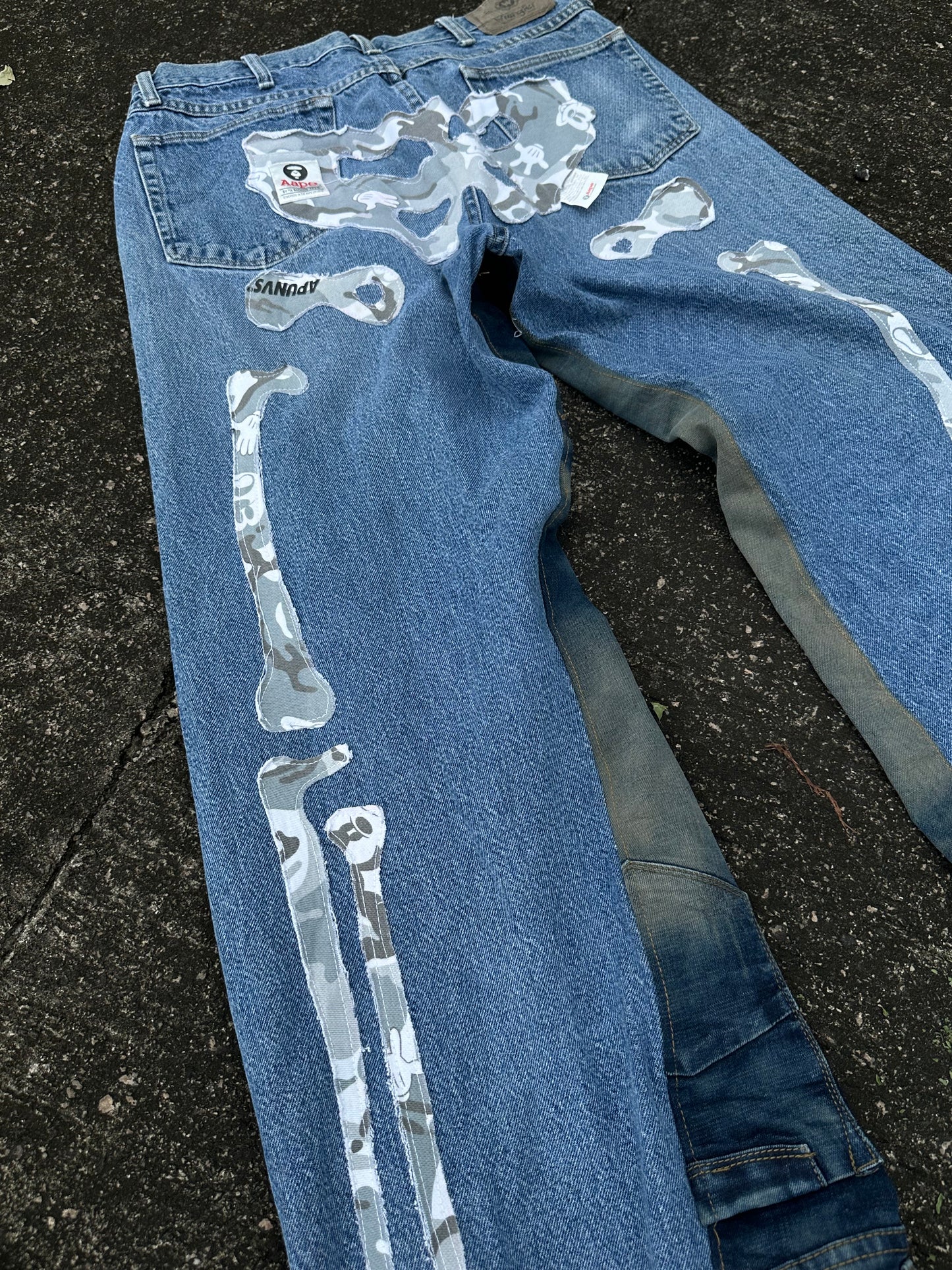 AAPE X Wrangler jeans🦴
