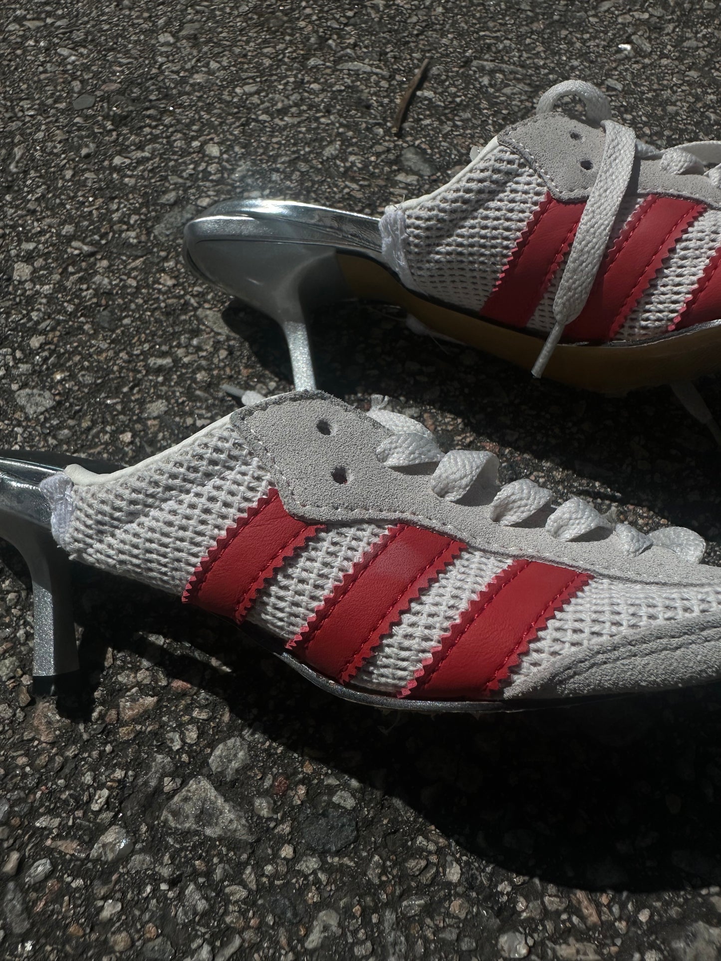 Adidas high heel (紅